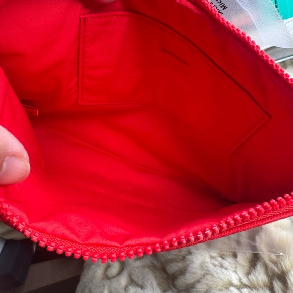 Burberry Vibrant Red Zipper Pouch/wristlet + Burberry Camera Pin- GWP bundle - Picture 3 of 9